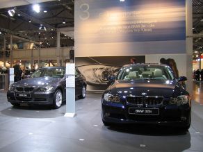 BMW 330i und 325i