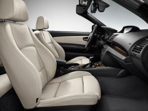 BMW 135i Cabrio - Frontsitze