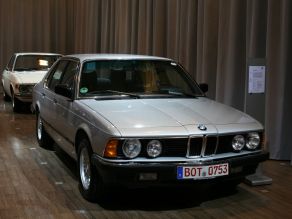 BMW 728i