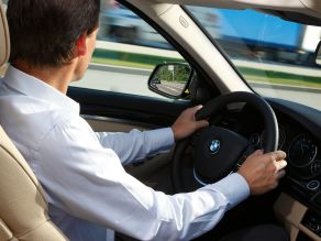 Spurwechselwarnung in der BMW 5er Limousine