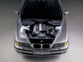 BMW 528i