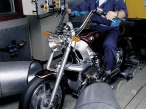 BMW Werk Berlin - Rollenprüfstand - R 1200 C