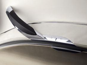 BMW Concept CS - Türgriff und Armauflage