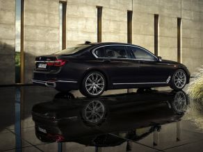 BMW 750Li xDrive - Individual