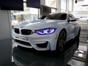 BMW M4 Concept Iconic Lights - BMW Lenbachplatz