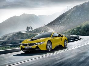 BMW i8 Protonic Frozen Yellow Edition