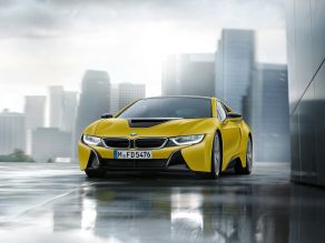BMW i8 Protonic Frozen Yellow Edition