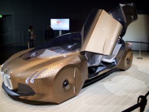 BMW VISION NEXT 100