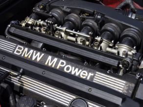 BMW M5 (E34) - Motor S38