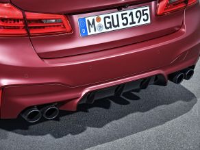 BMW M5 Limousine - First Edition