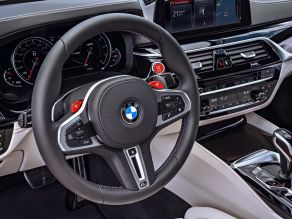 BMW M5 Limousine - First Edition