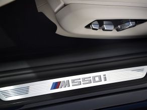 BMW M550i xDrive
