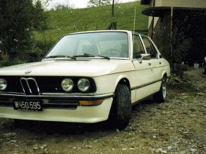 BMW E12 - BMW 5er mit M60-Motor (M20)