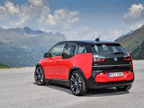 BMW i3s