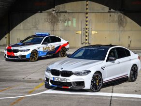 BMW M5 mit BMW M Performance Parts