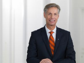 Geschäftsführer (seit 2017) DI Dipl.-Wirt.-Ing. Christoph Schröder