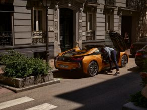 BMW i8 Roadster
