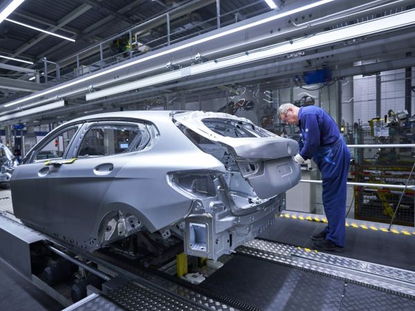 BMW 1er im Karosseriebau