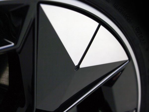Aerodynamik-Rad (Prototyp) für den BMW iX3