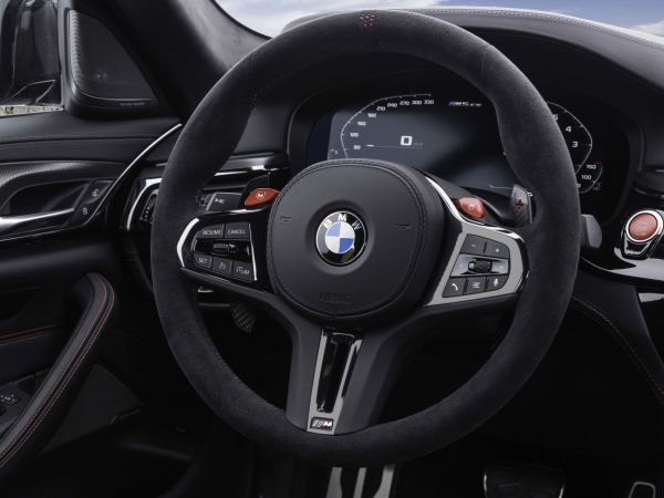 BMW M5 CS