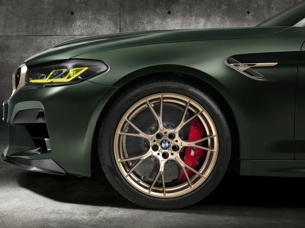 BMW M5 CS