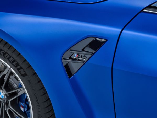 BMW M4 Competition Cabrio mit M xDrive