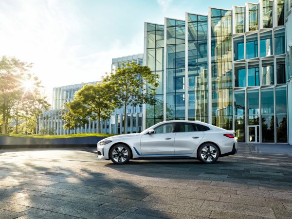 BMW i4 eDrive40