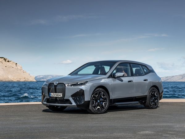 BMW iX xDrive50