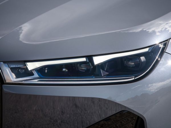 BMW iX xDrive50