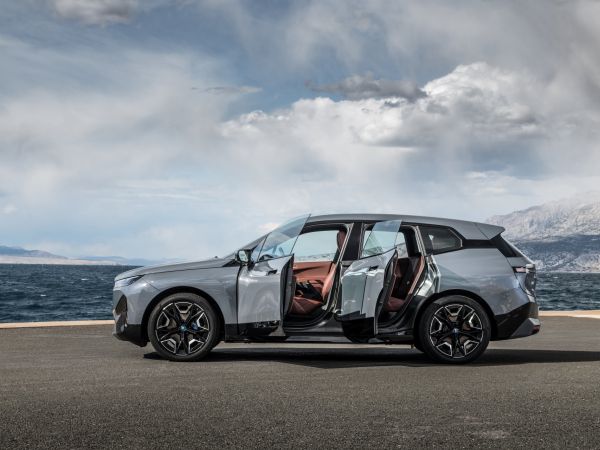 BMW iX xDrive50