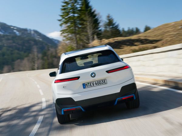 BMW iX xDrive40