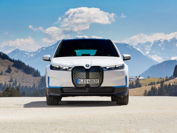 BMW iX xDrive40