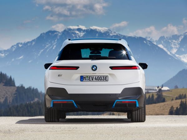 BMW iX xDrive40