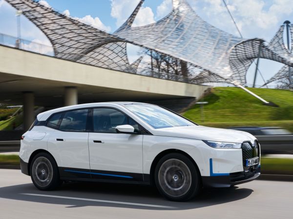 BMW iX xDrive40