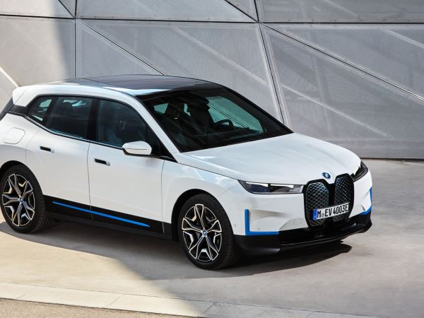 BMW iX xDrive40