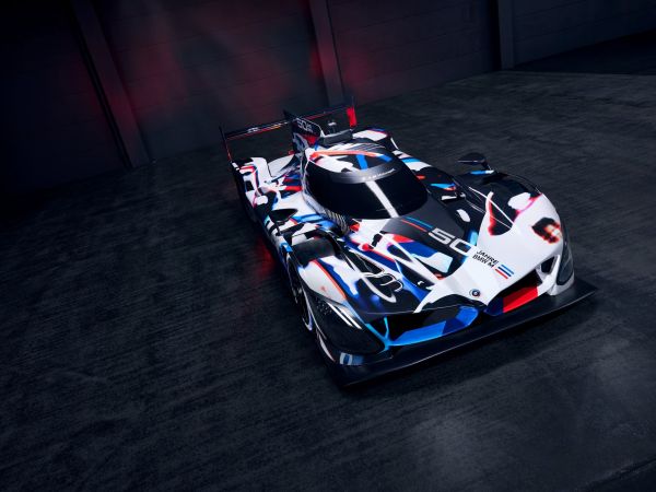 BMW M Hybrid V8