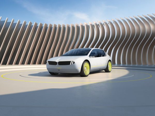 BMW i Vision Dee