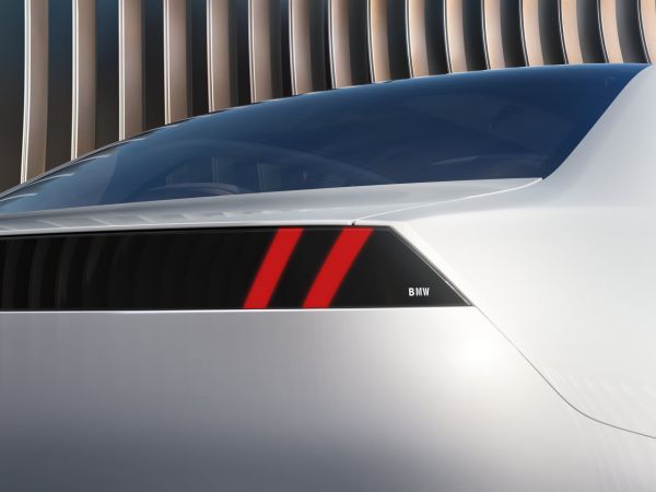 BMW i Vision Dee