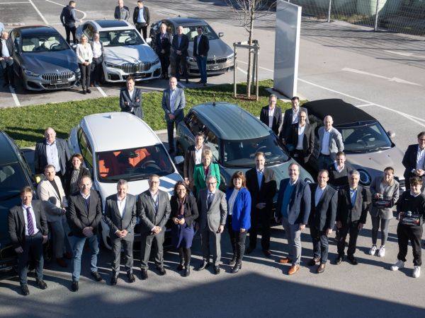 Fahrzeugübergabe BMW Group Campus Salzburg