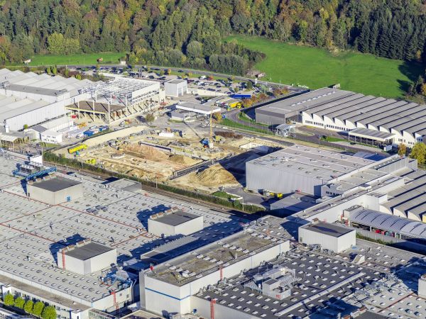 Luftbild der Baustelle im BMW Group Werk Steyr
