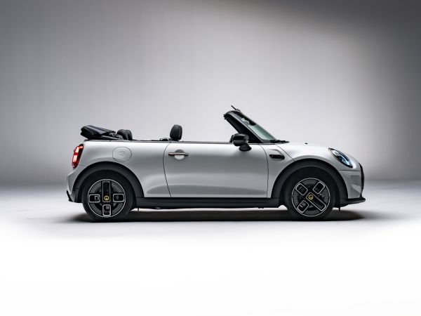 MINI Cooper SE Cabrio