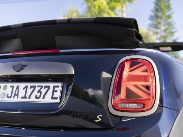 MINI Cooper SE Cabrio