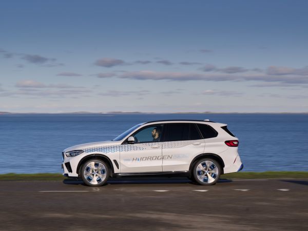 BMW iX5 Hydrogen