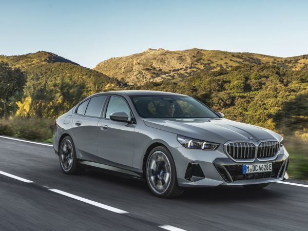 BMW i5 eDrive40