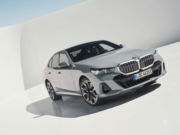 BMW i5 eDrive40