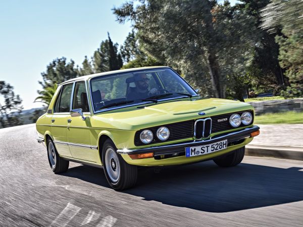 BMW 528