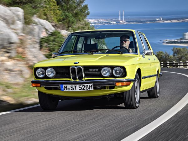 BMW 528