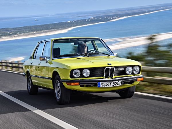 BMW 528