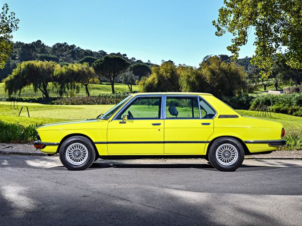 BMW 528