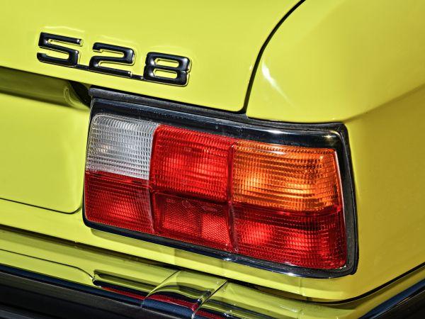 BMW 528